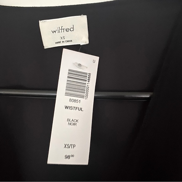 ๐๏ธ Aritzia Wilfred Wistful flowy blouse_NWT๐ฅฐ - Picture 3 of 6